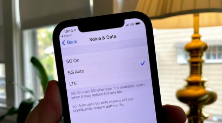 察布查尔苹果手机维修分享iPhone 12如何打开或关闭5G网络 