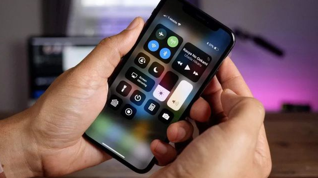 察布查尔苹果手机维修分享iPhone 12信号差怎么办 